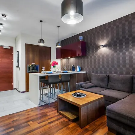 Atelier - Central, Parking, Metro Nearby - By Rentujemy Daire Varşova
