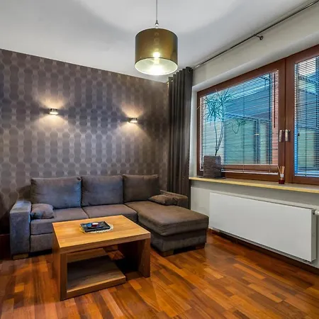 Atelier - Central, Parking, Metro Nearby - By Rentujemy * Warszawa